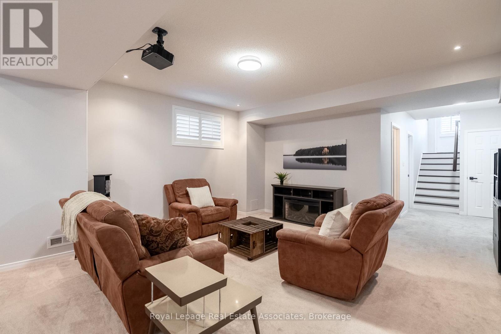 4680 Mcleod Road, Burlington, Ontario  L7M 0K6 - Photo 32 - W12996252