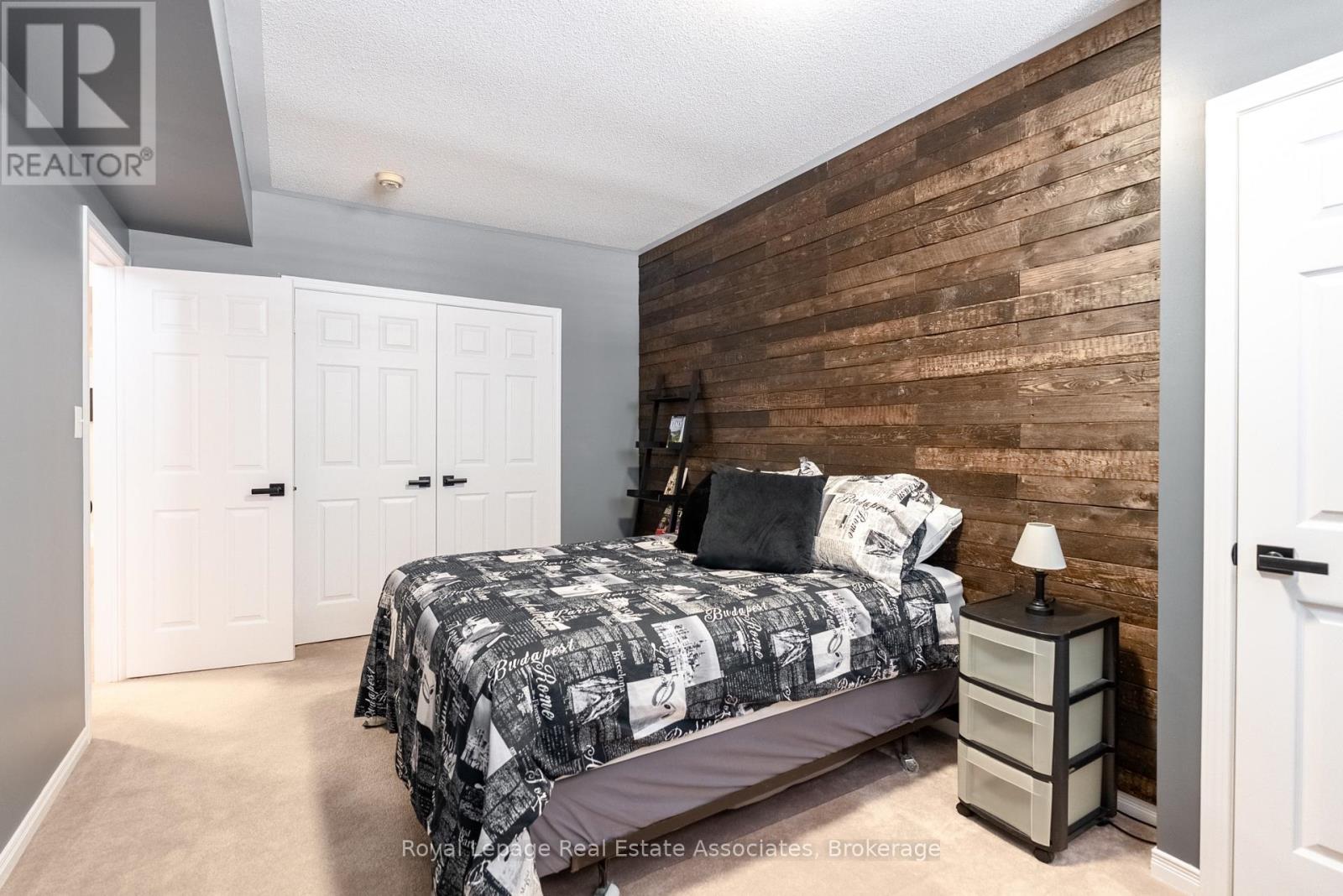 4680 Mcleod Road, Burlington, Ontario  L7M 0K6 - Photo 38 - W12996252