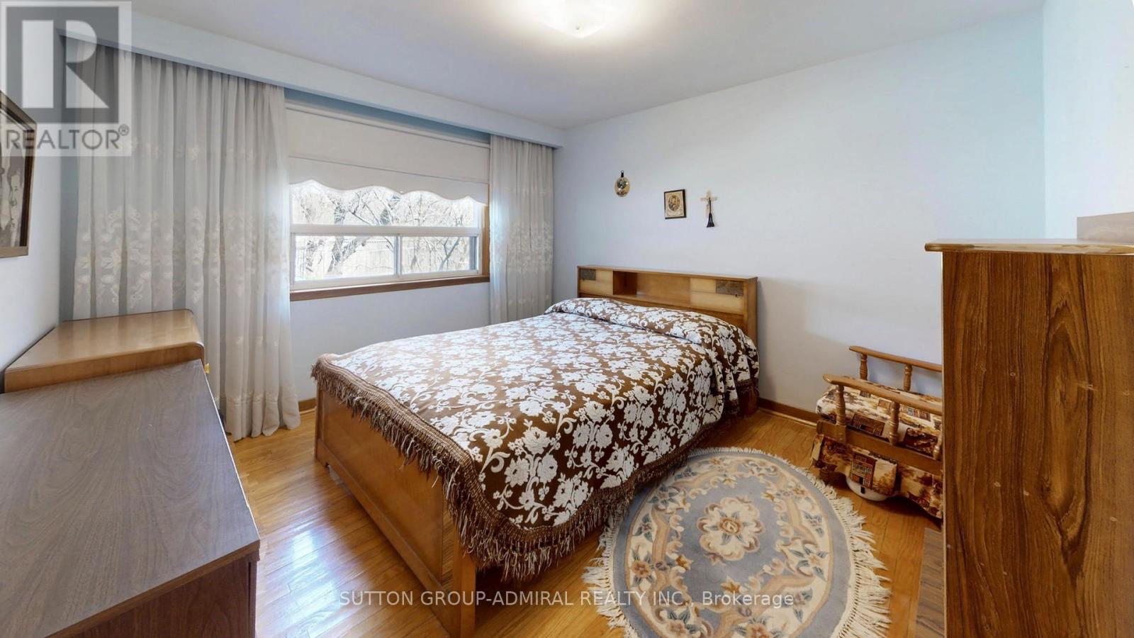 119 Brampton Road, Toronto, Ontario  M9R 3K3 - Photo 15 - W12996266