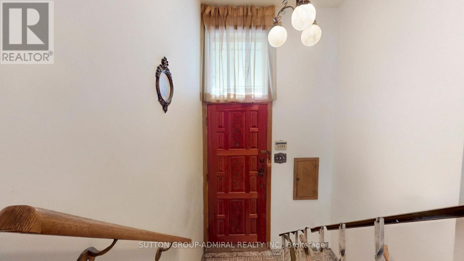 119 Brampton Road, Toronto, Ontario  M9R 3K3 - Photo 18 - W12996266