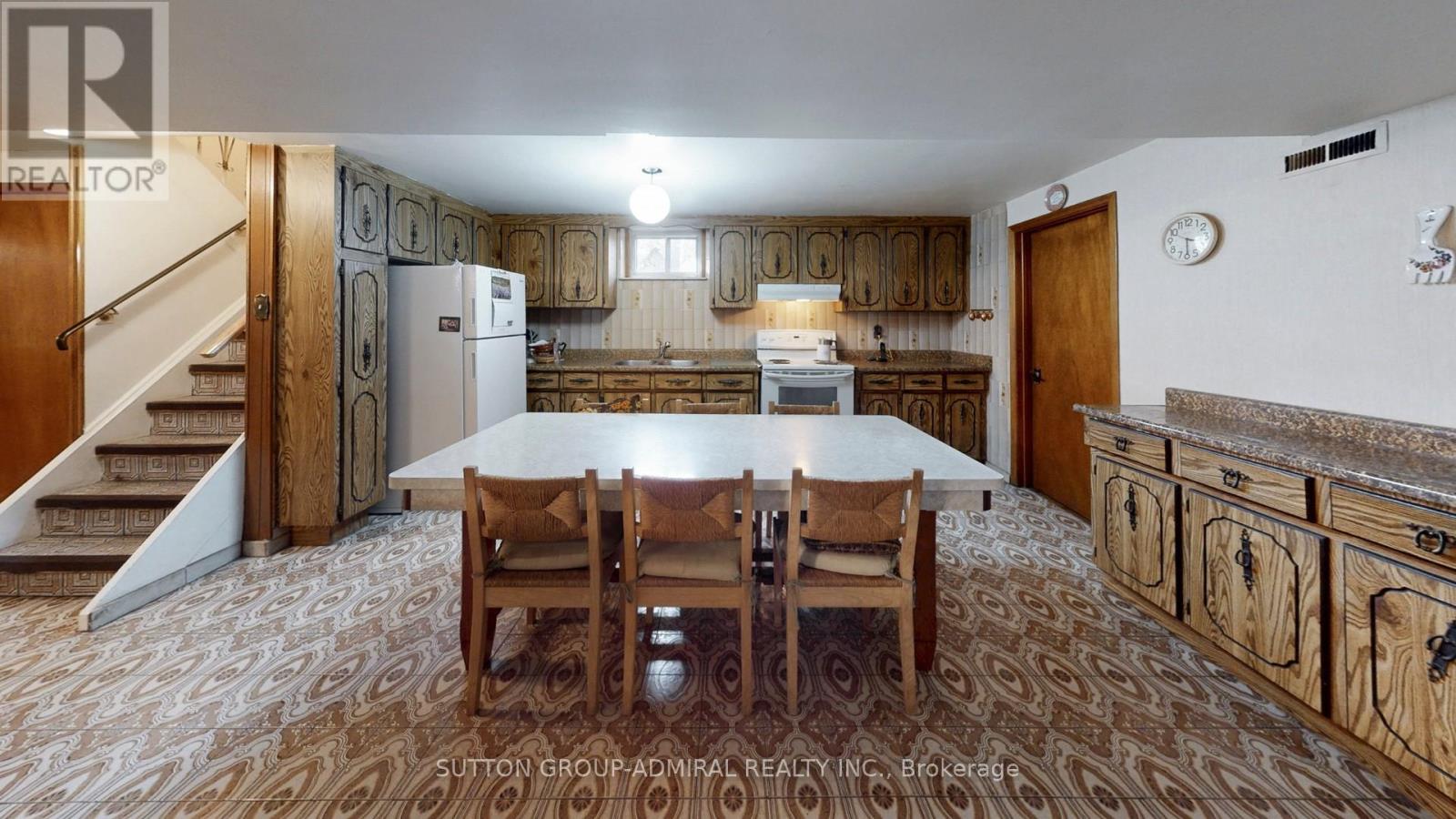 119 Brampton Road, Toronto, Ontario  M9R 3K3 - Photo 25 - W12996266