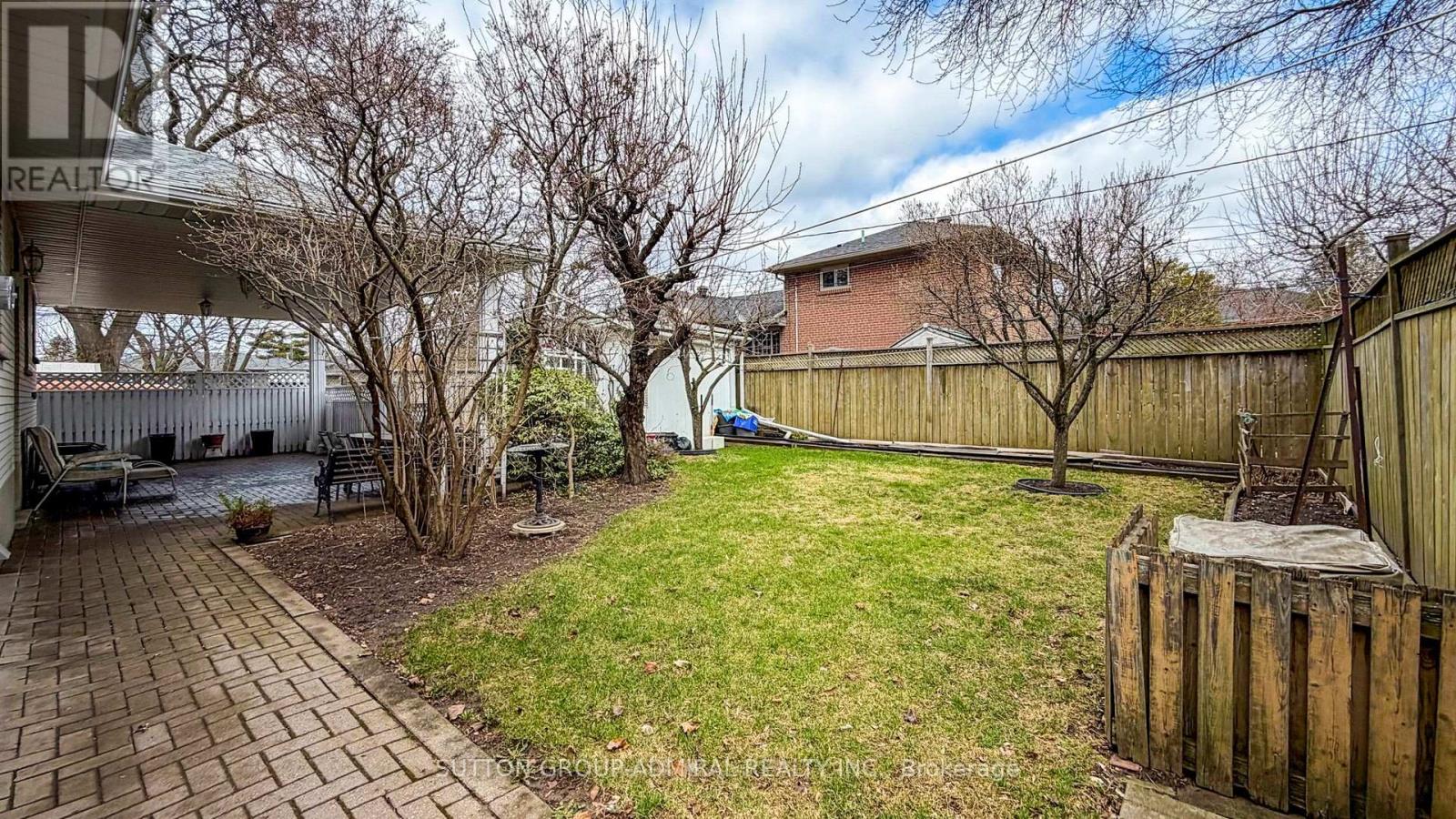 119 Brampton Road, Toronto, Ontario  M9R 3K3 - Photo 30 - W12996266