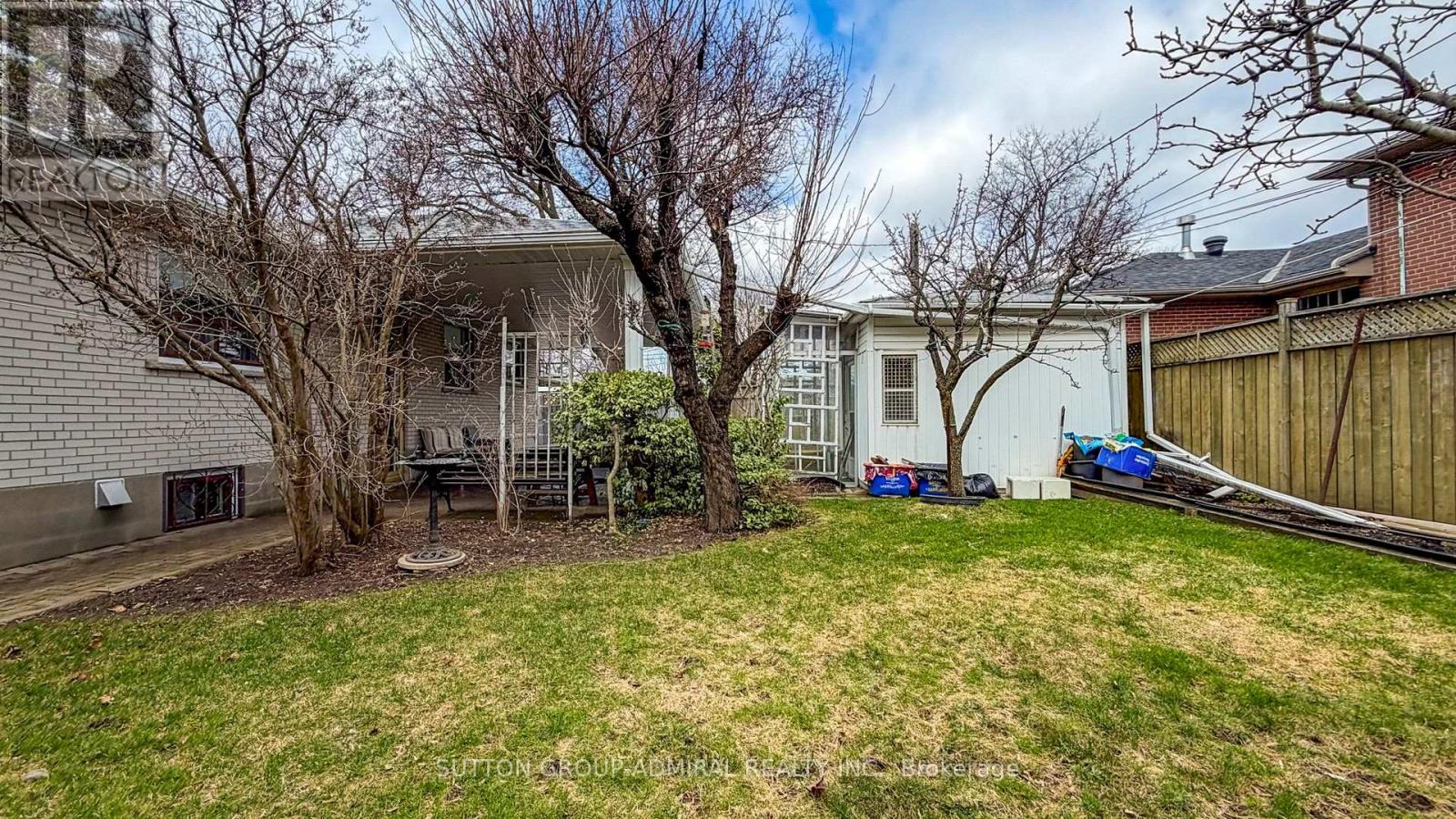 119 Brampton Road, Toronto, Ontario  M9R 3K3 - Photo 31 - W12996266