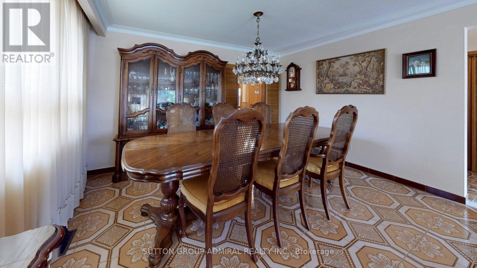 119 Brampton Road, Toronto, Ontario  M9R 3K3 - Photo 9 - W12996266