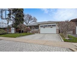 119 BRAMPTON ROAD, Toronto, Ontario