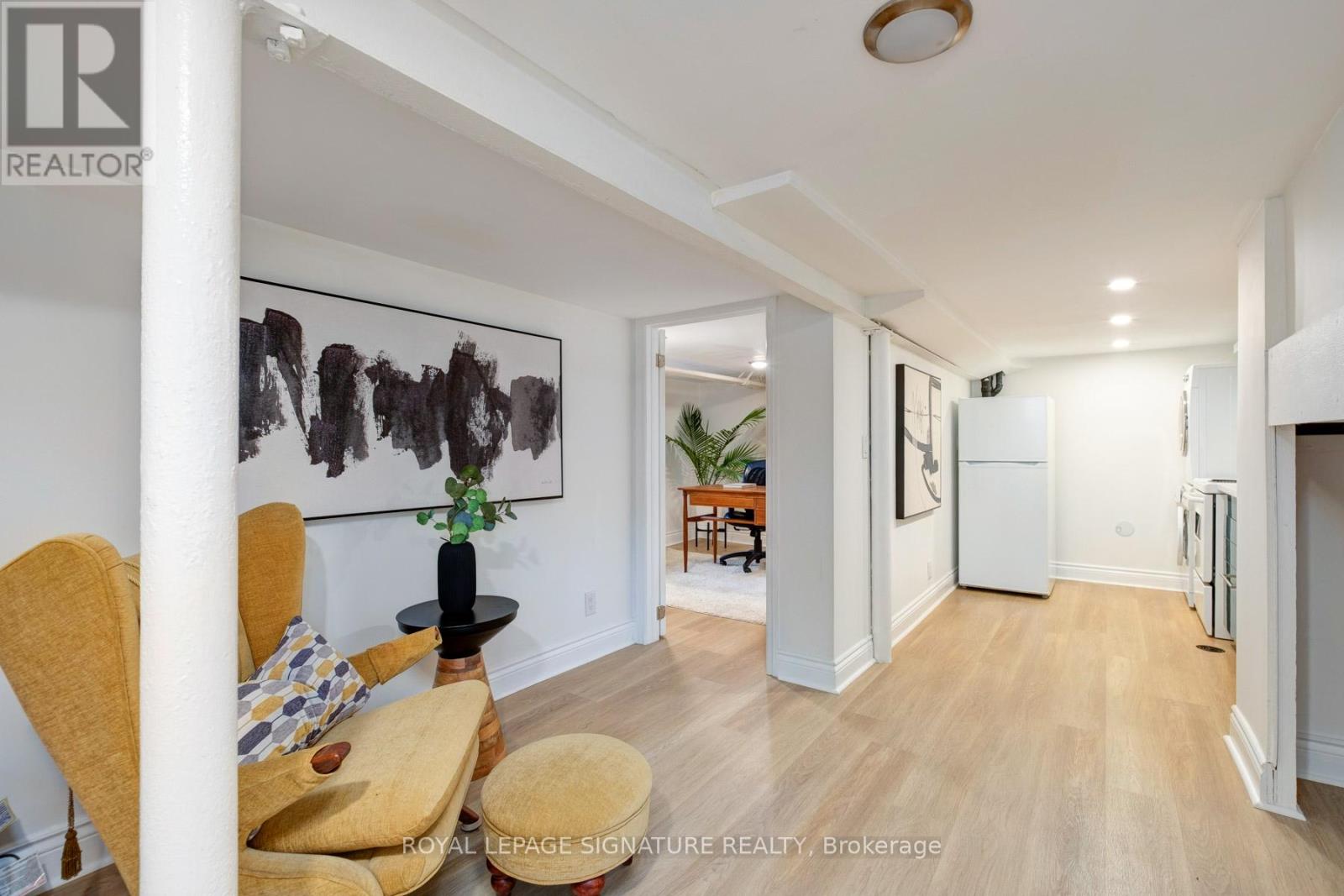 562 Indian Road, Toronto, Ontario  M6P 2C2 - Photo 20 - W12996288