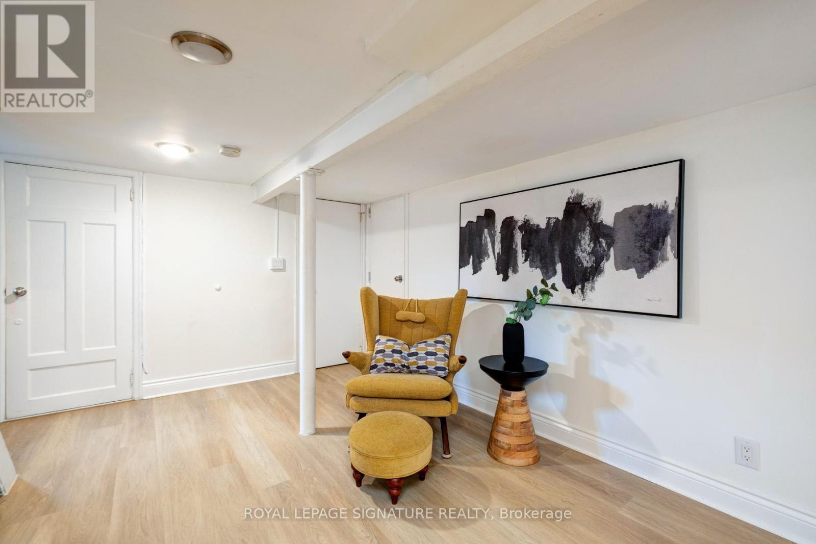 562 Indian Road, Toronto, Ontario  M6P 2C2 - Photo 23 - W12996288