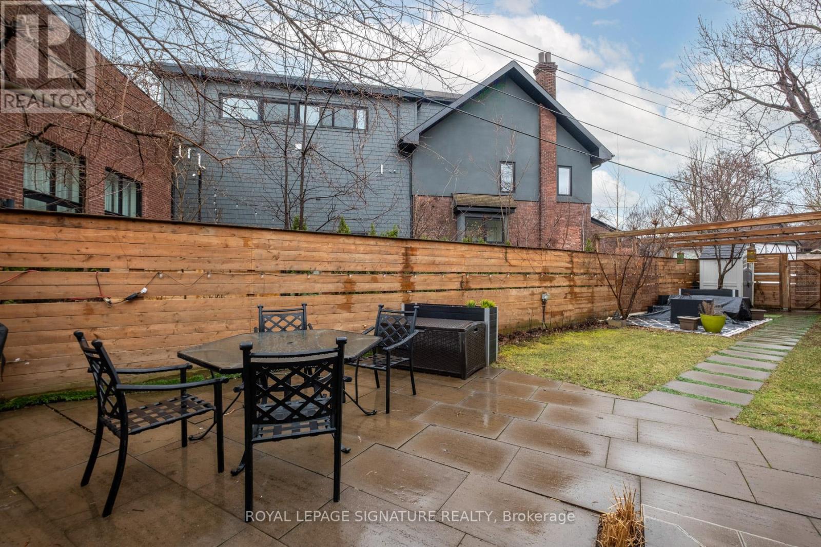 562 Indian Road, Toronto, Ontario  M6P 2C2 - Photo 24 - W12996288