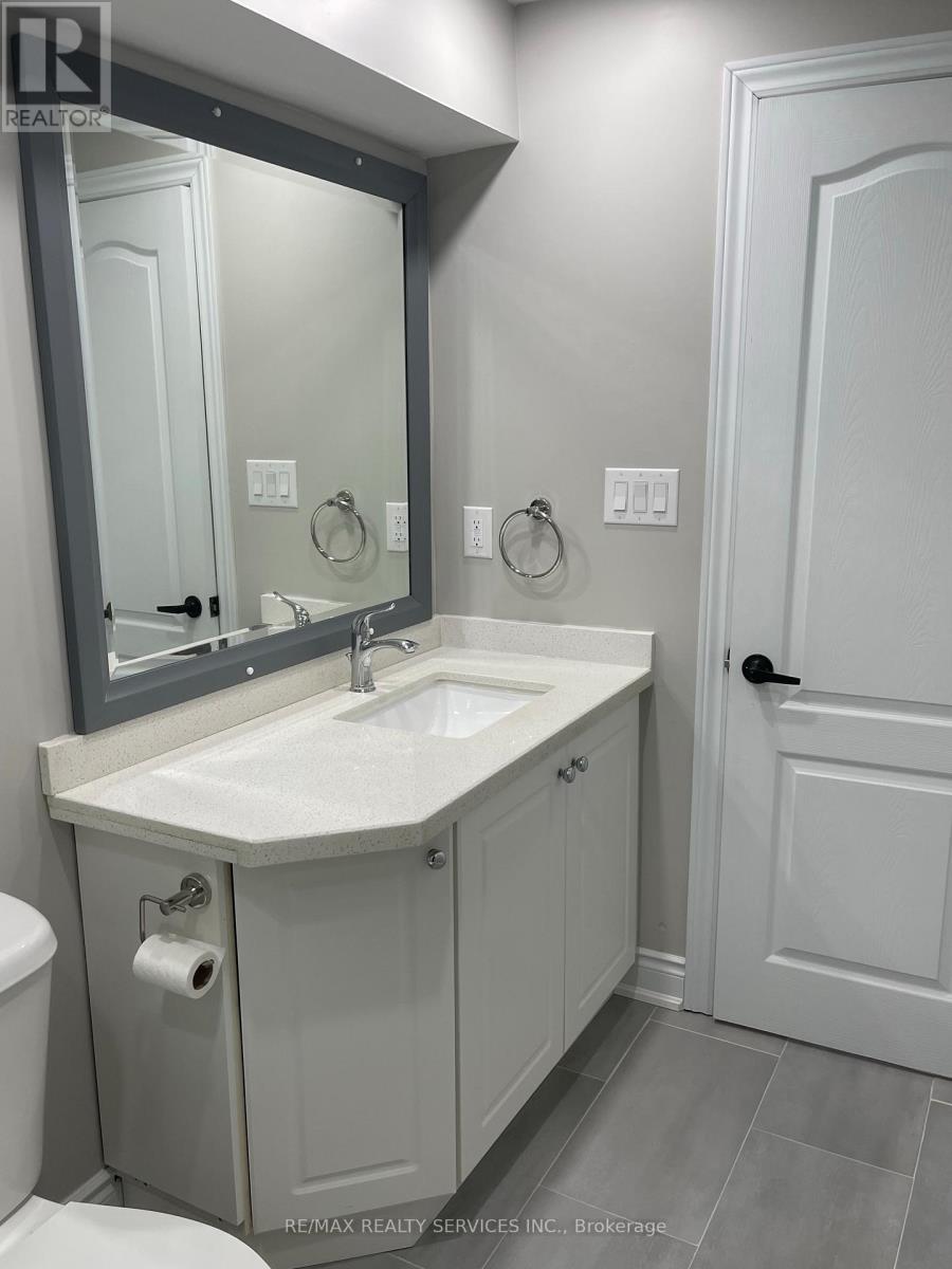 34 Ebury (Lower) Drive, Brampton, Ontario  L6X 5M1 - Photo 18 - W12996294