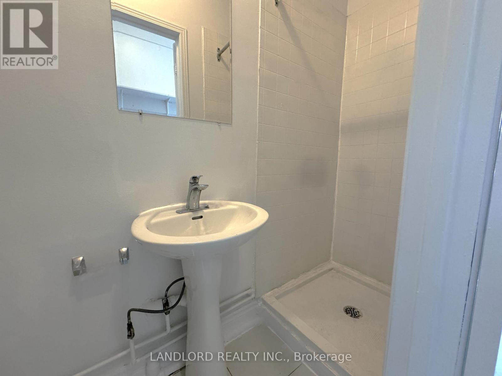 3 - 1158 Weston Road, Toronto, Ontario  M6M 4P4 - Photo 7 - W12996312