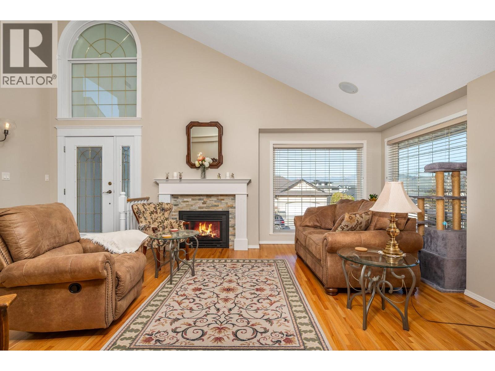 867 Mt. Grady Place, Vernon, British Columbia  V1B 2Z2 - Photo 4 - 10382925