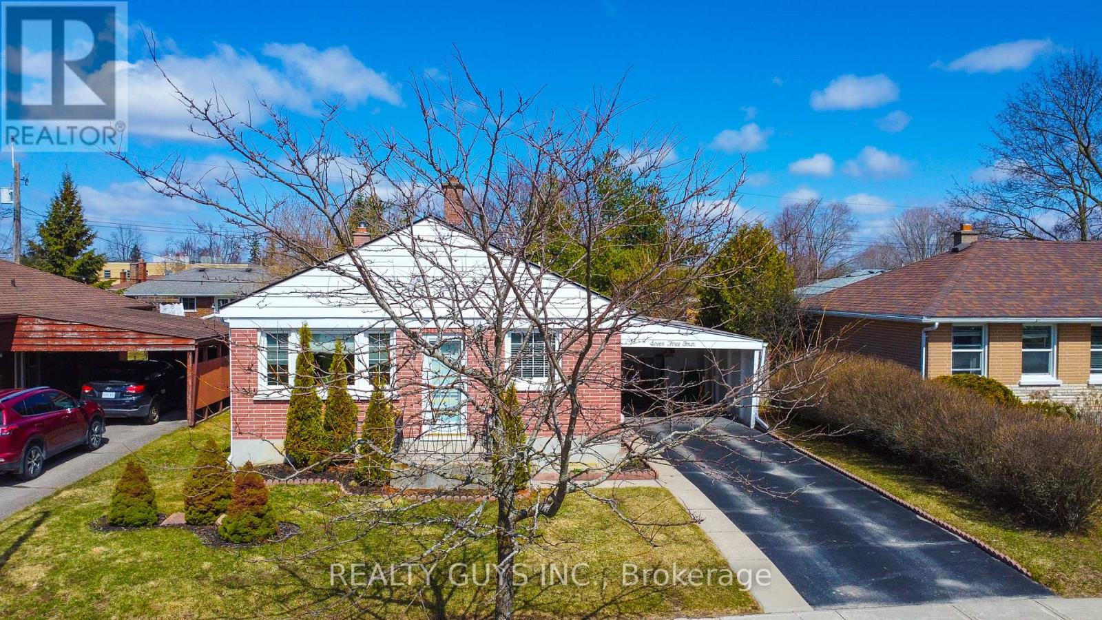 734 Crawford Place, Peterborough (Otonabee Ward 1), Ontario  K9J 3X3 - Photo 2 - X12996340