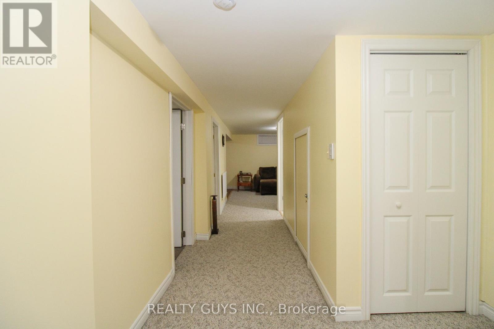 734 Crawford Place, Peterborough (Otonabee Ward 1), Ontario  K9J 3X3 - Photo 37 - X12996340