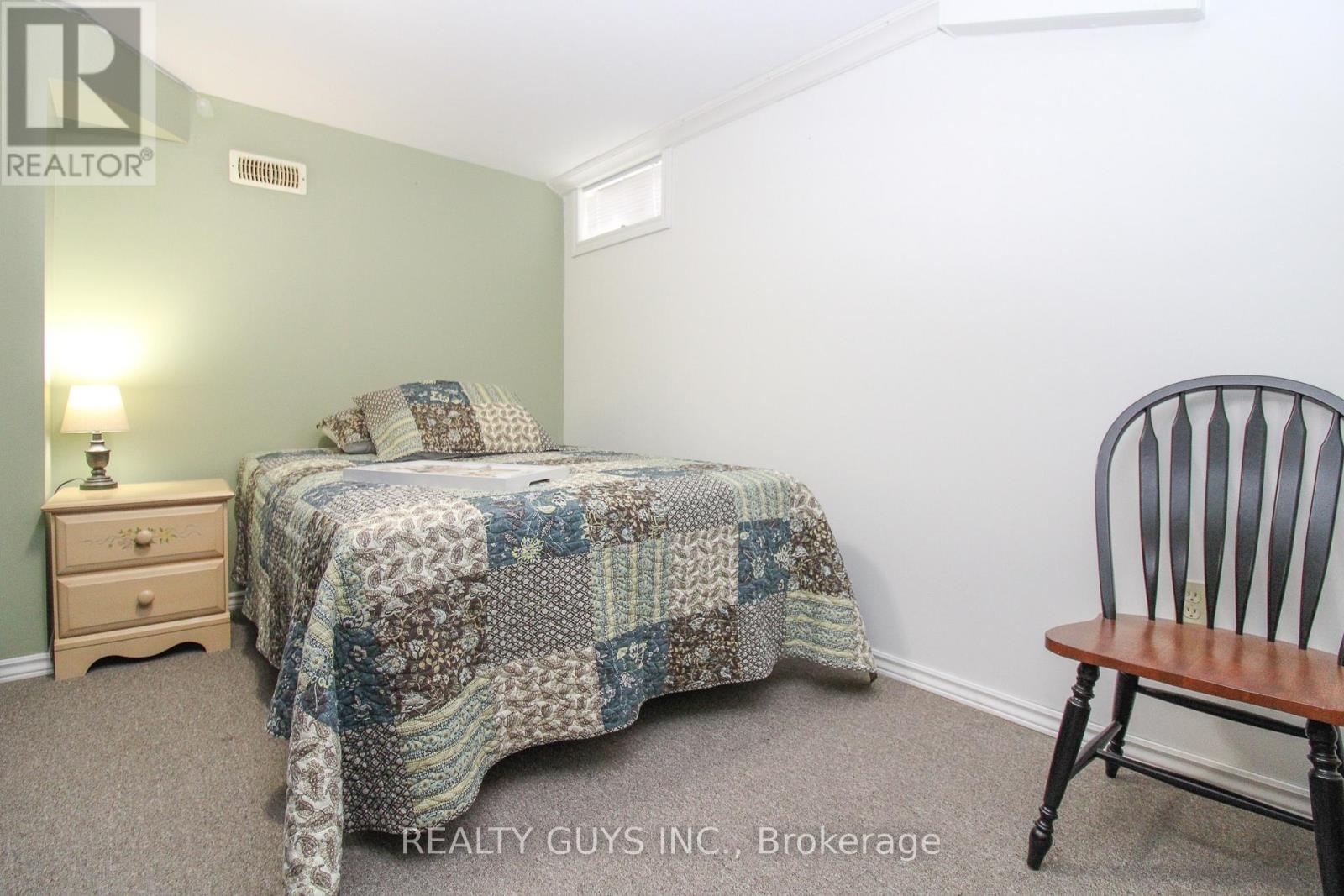 734 Crawford Place, Peterborough (Otonabee Ward 1), Ontario  K9J 3X3 - Photo 42 - X12996340