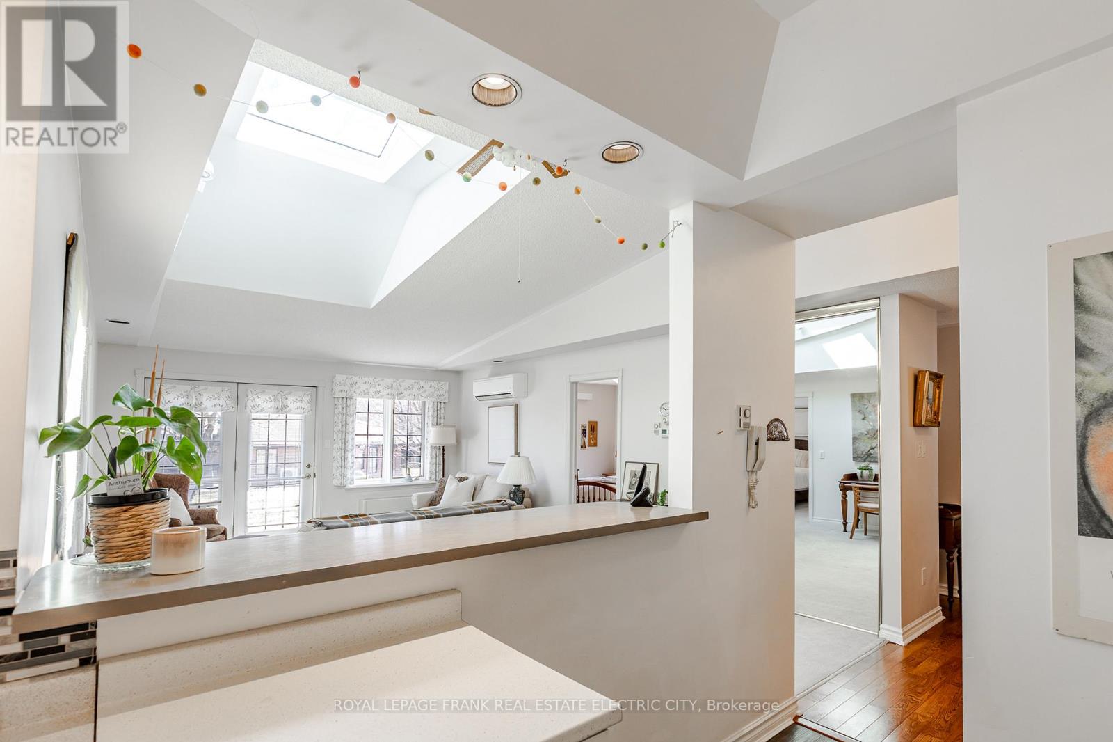 6 - 685 Whitaker Street, Peterborough, Ontario  K9H 7K3 - Photo 16 - X12996368