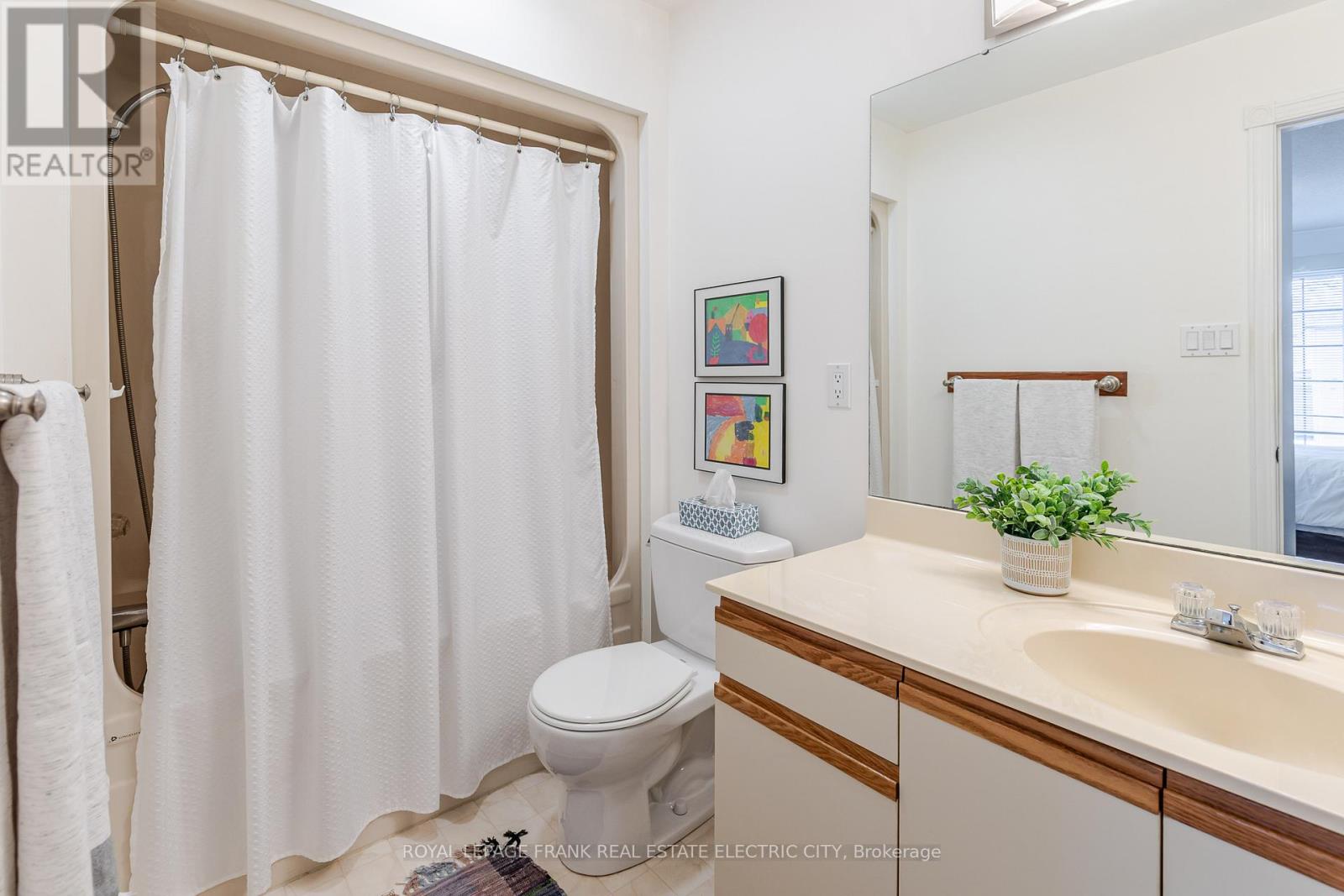 6 - 685 Whitaker Street, Peterborough, Ontario  K9H 7K3 - Photo 27 - X12996368