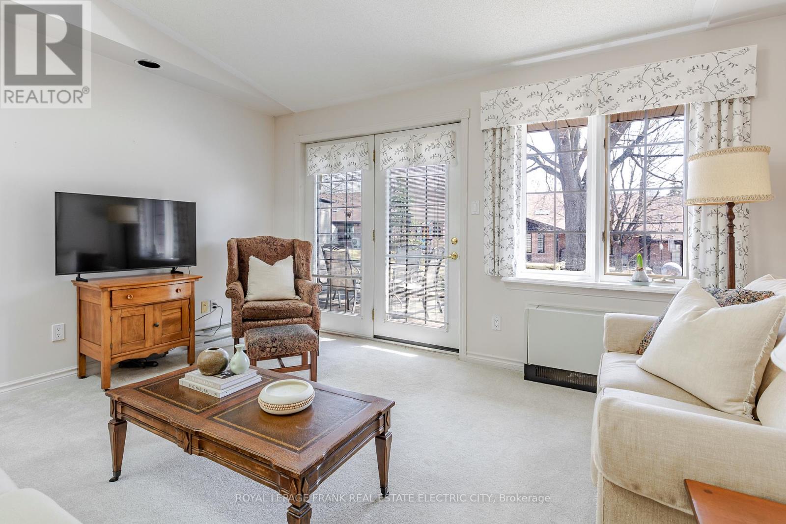 6 - 685 Whitaker Street, Peterborough, Ontario  K9H 7K3 - Photo 6 - X12996368