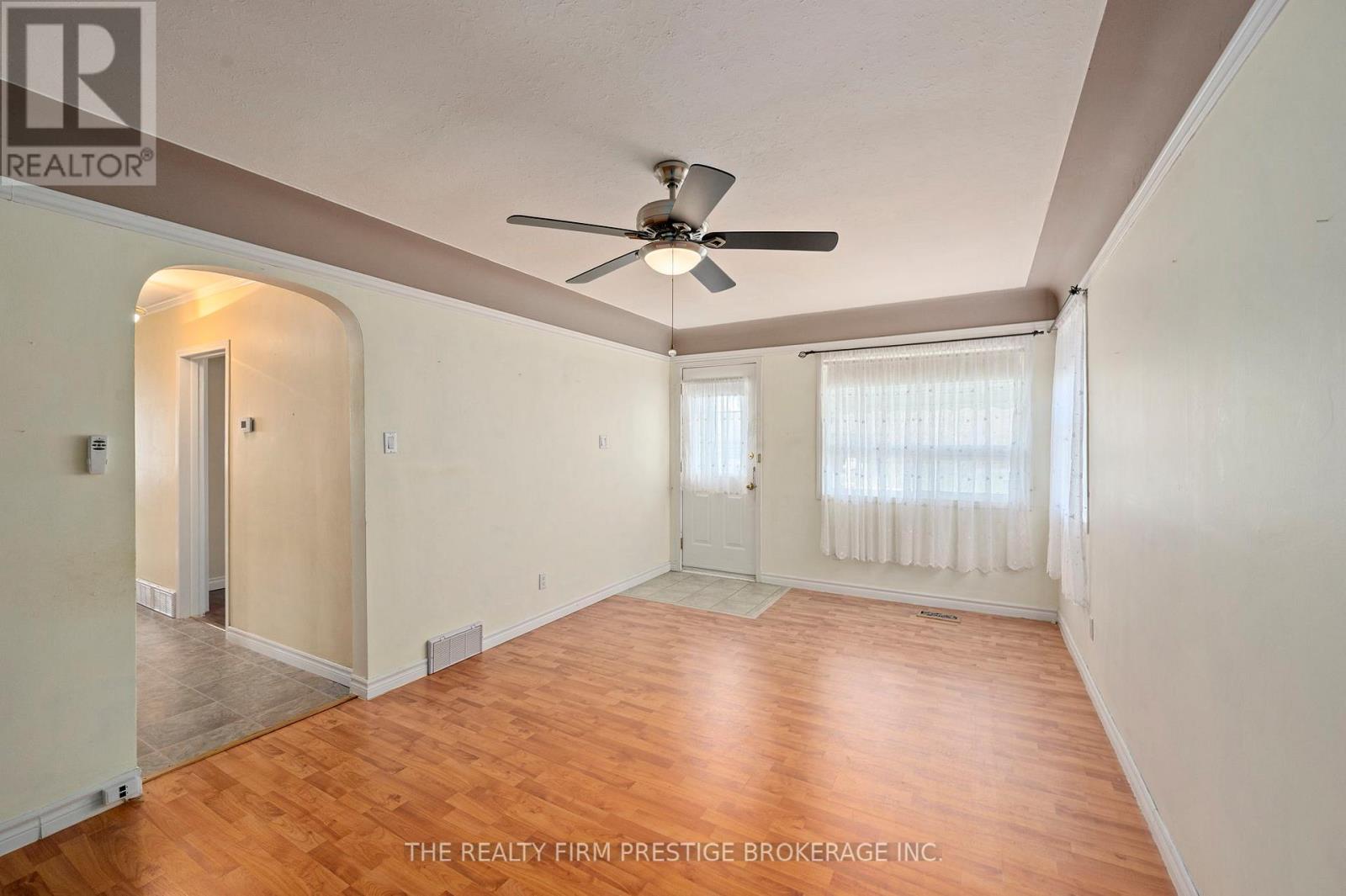 234 Goddard Boulevard, London East, Ontario  N5W 5A1 - Photo 6 - X12996452