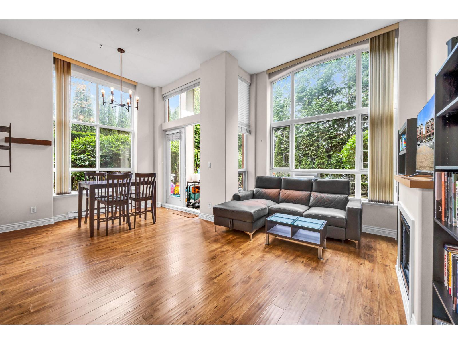 111 2970 King George Boulevard, Surrey, British Columbia  V4P 0E6 - Photo 6 - R3111057