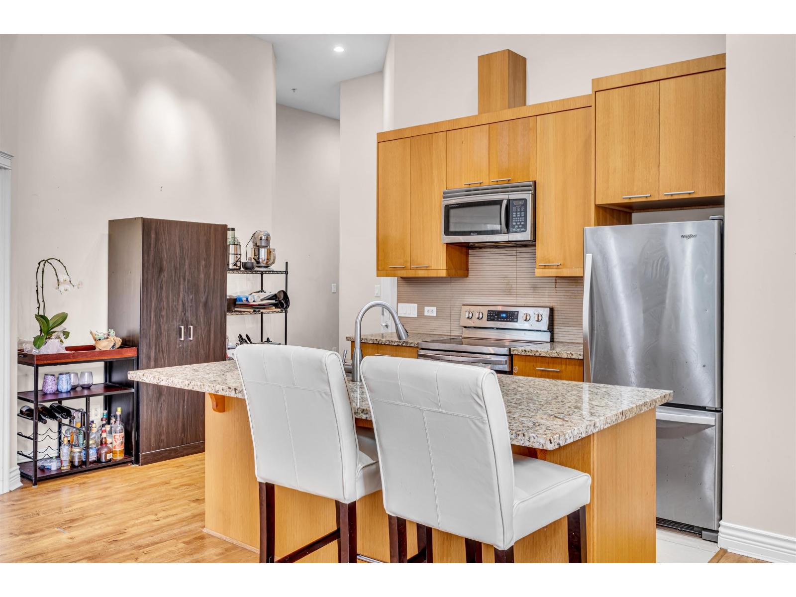 111 2970 King George Boulevard, Surrey, British Columbia  V4P 0E6 - Photo 10 - R3111057