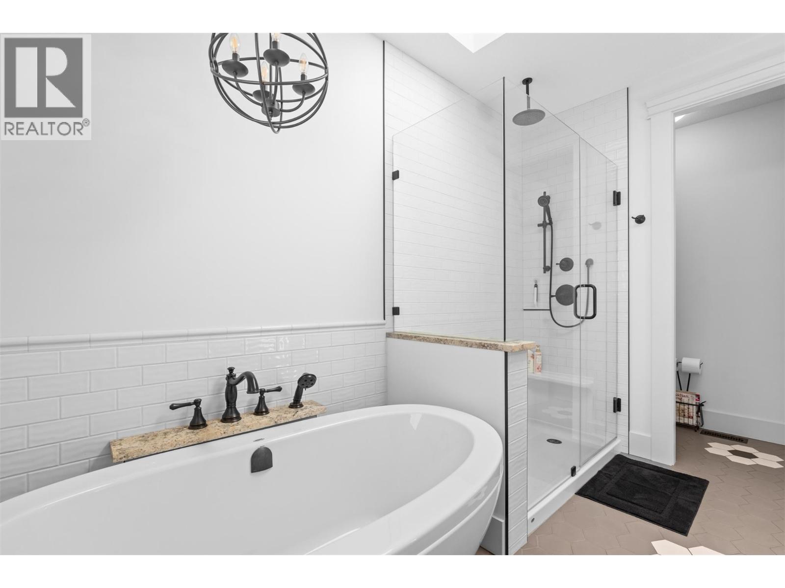 1548 Phoenix Drive, Vernon, British Columbia  V1B 4B3 - Photo 41 - 10383009