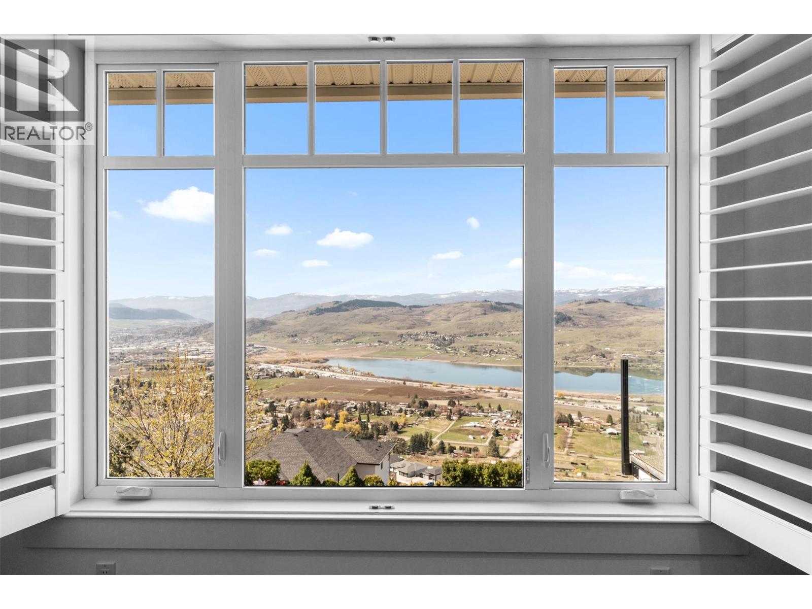 1548 Phoenix Drive, Vernon, British Columbia  V1B 4B3 - Photo 37 - 10383009