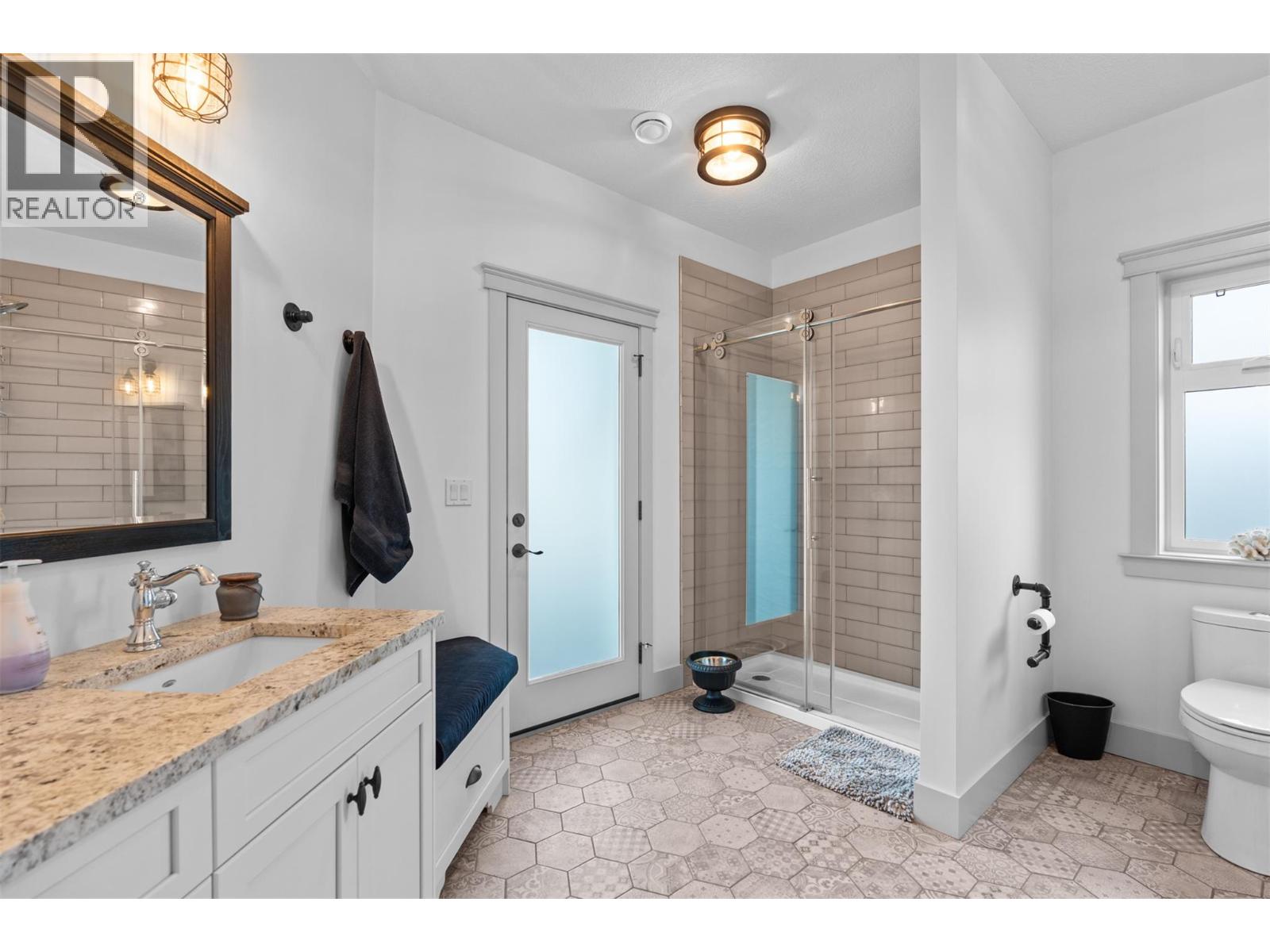 1548 Phoenix Drive, Vernon, British Columbia  V1B 4B3 - Photo 89 - 10383009