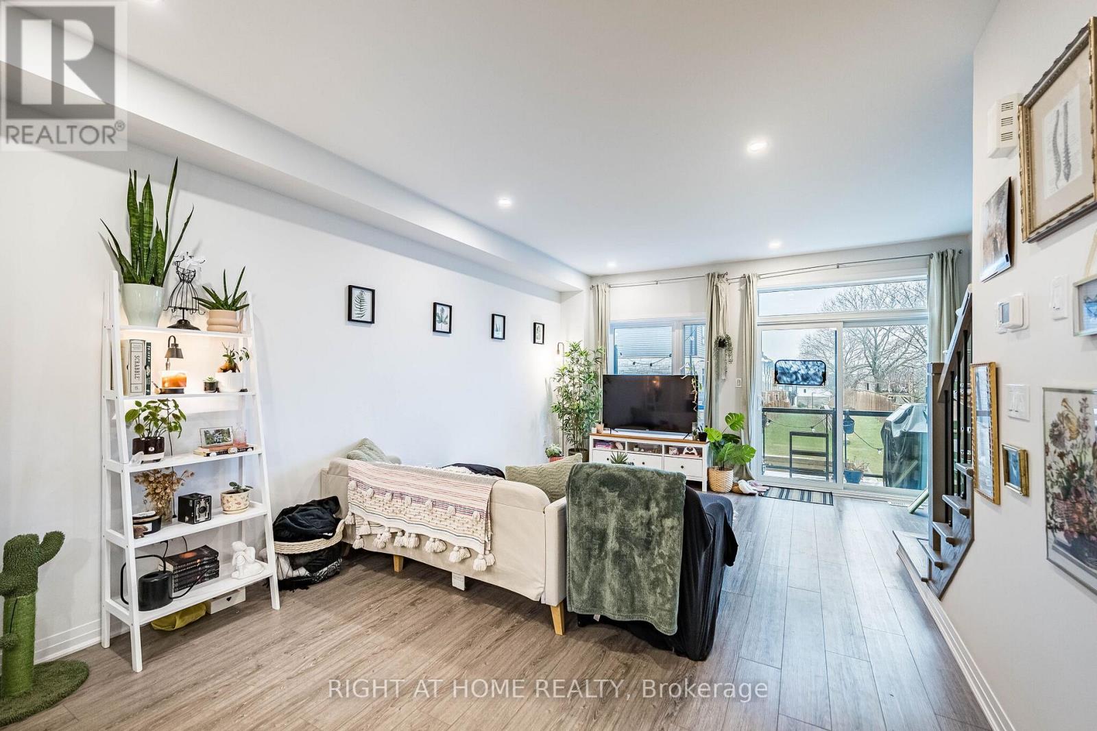 96 - 51 Sparrow Avenue, Cambridge, Ontario  N1T 0E5 - Photo 14 - X12995978