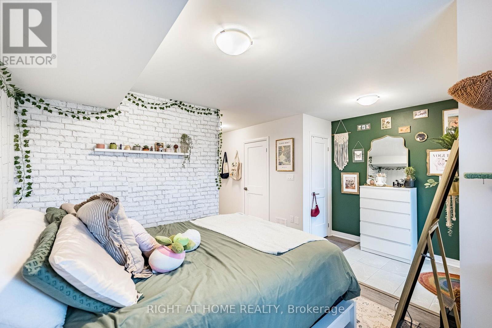 96 - 51 Sparrow Avenue, Cambridge, Ontario  N1T 0E5 - Photo 8 - X12995978