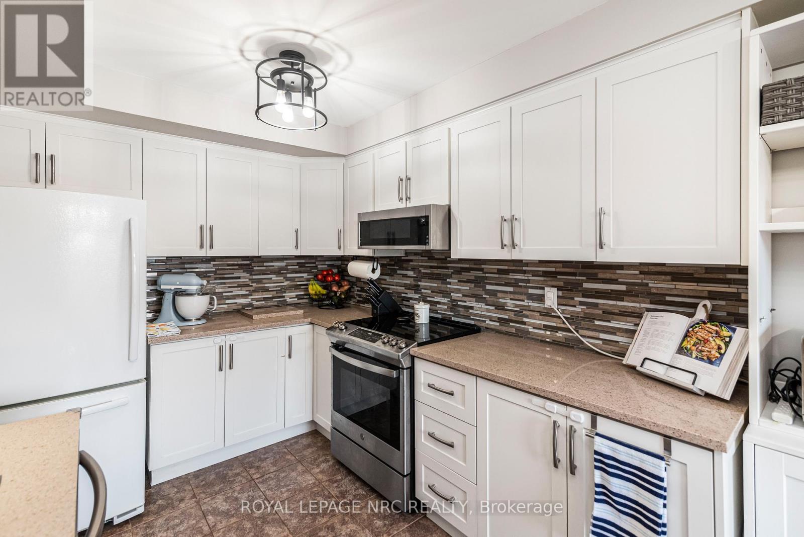 12 - 311 8 Highway, Hamilton, Ontario  L8G 5G5 - Photo 15 - X12996072