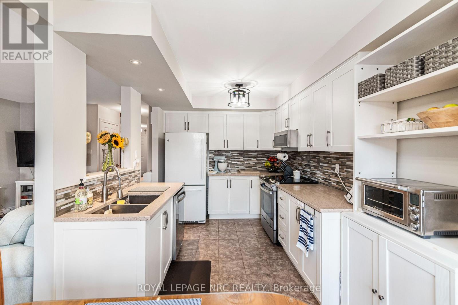 12 - 311 8 Highway, Hamilton, Ontario  L8G 5G5 - Photo 17 - X12996072