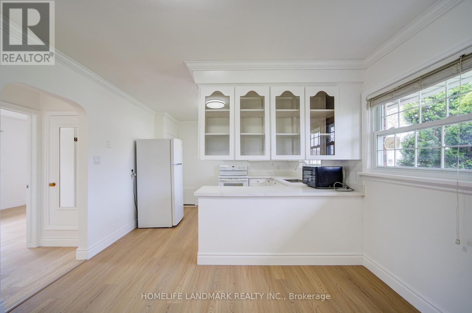 95 Jacobson Avenue, St. Catharines, Ontario  L2T 3A4 - Photo 24 - X12996276