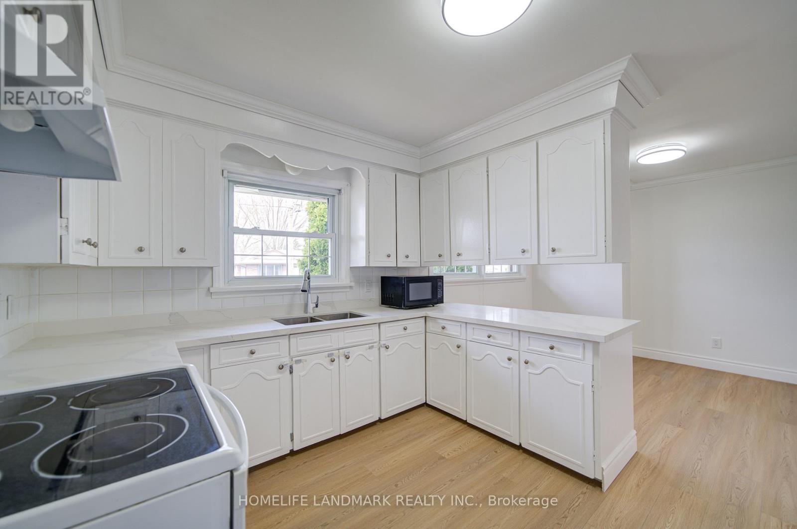 95 Jacobson Avenue, St. Catharines, Ontario  L2T 3A4 - Photo 28 - X12996276