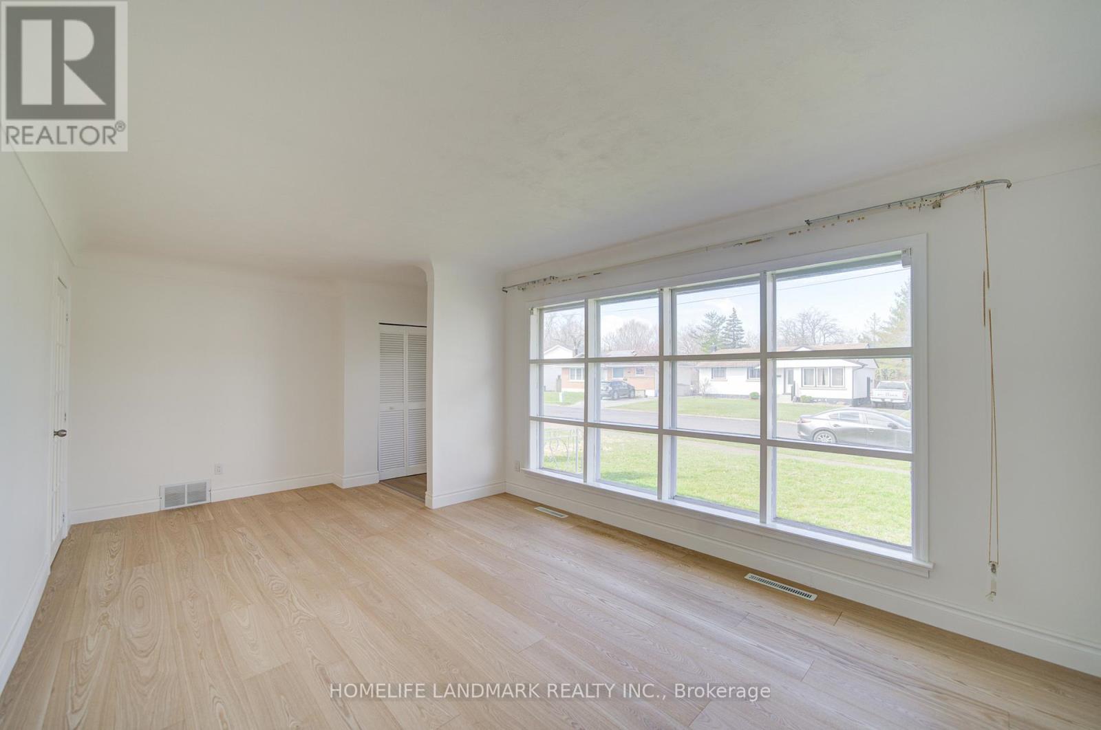 95 Jacobson Avenue, St. Catharines, Ontario  L2T 3A4 - Photo 8 - X12996276