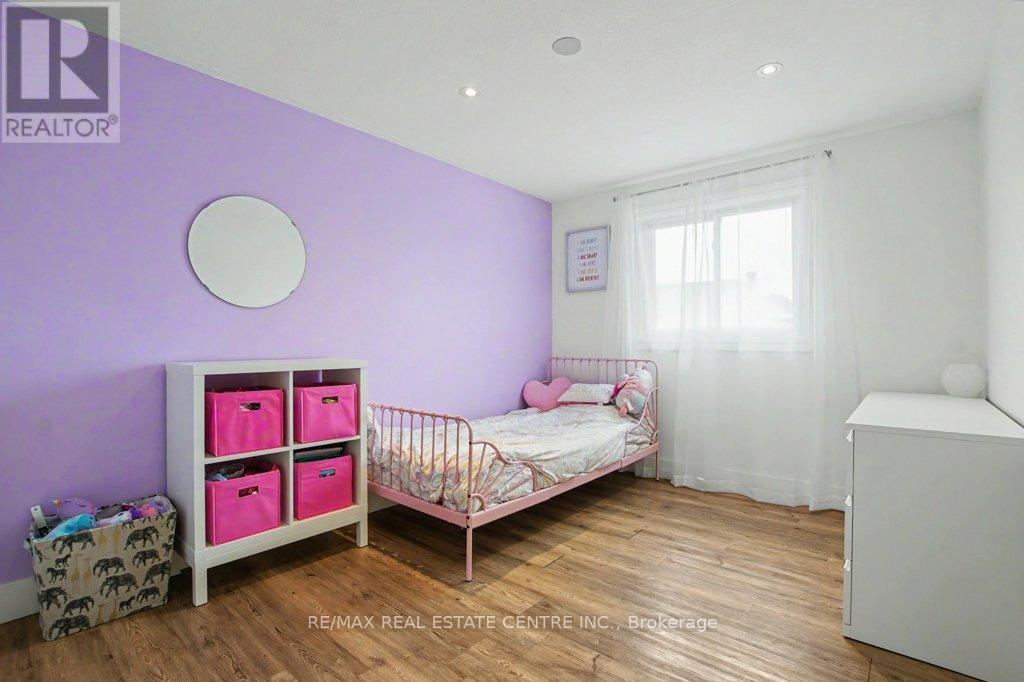 32 Marisa Street, Kitchener, Ontario  N2K 3V8 - Photo 23 - X12996302