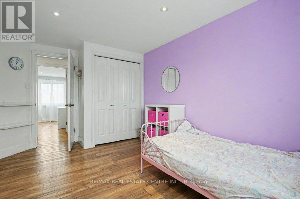 32 Marisa Street, Kitchener, Ontario  N2K 3V8 - Photo 24 - X12996302