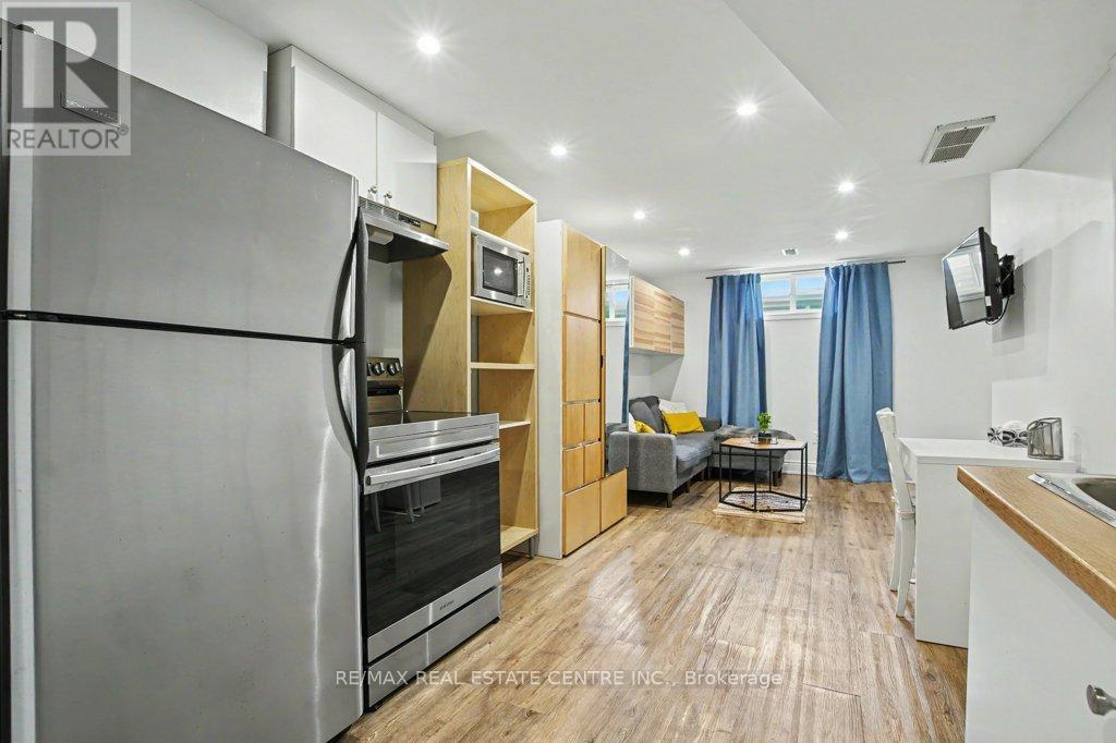 32 Marisa Street, Kitchener, Ontario  N2K 3V8 - Photo 28 - X12996302