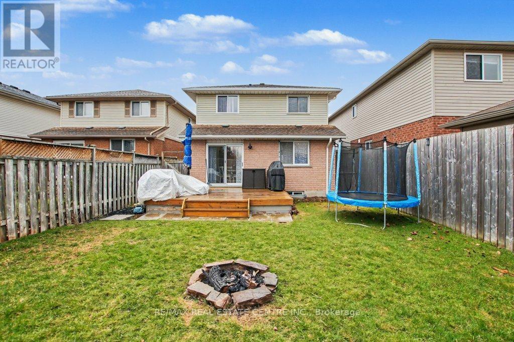 32 Marisa Street, Kitchener, Ontario  N2K 3V8 - Photo 38 - X12996302