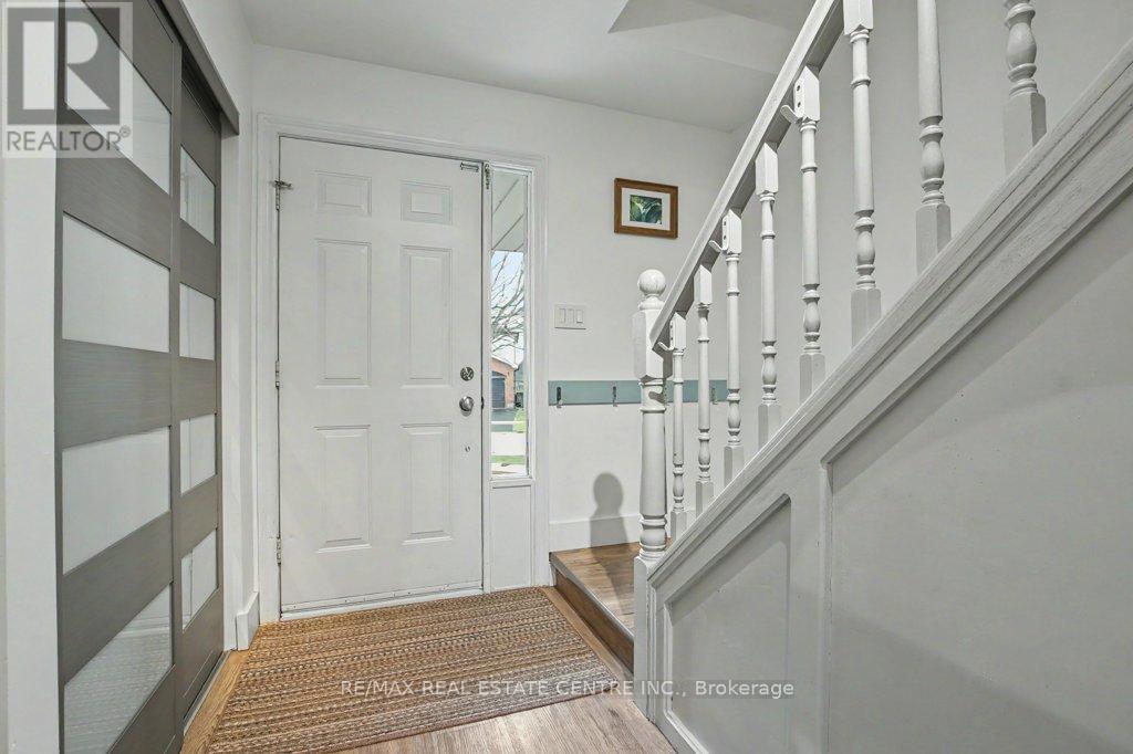 32 Marisa Street, Kitchener, Ontario  N2K 3V8 - Photo 7 - X12996302