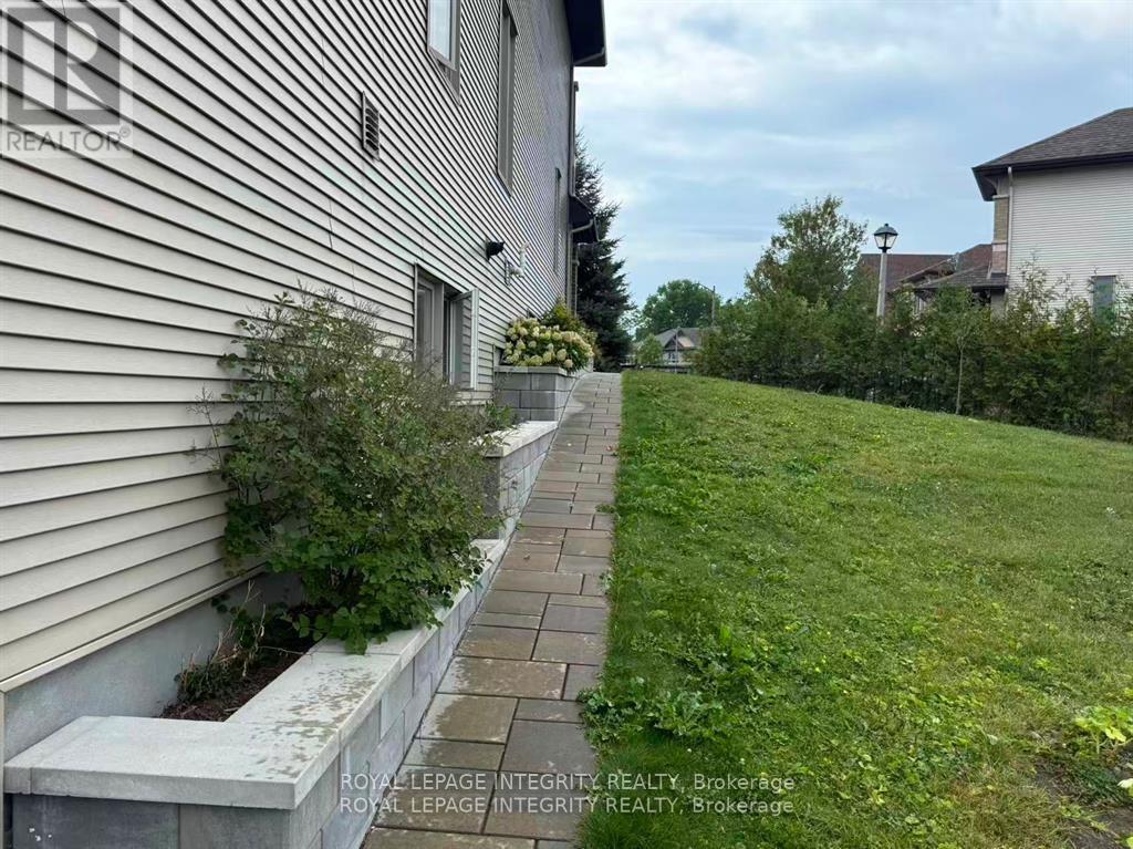 Basement - 926 Fletcher Circle, Ottawa, Ontario K2T 0B7 - Photo 9 - X12996366