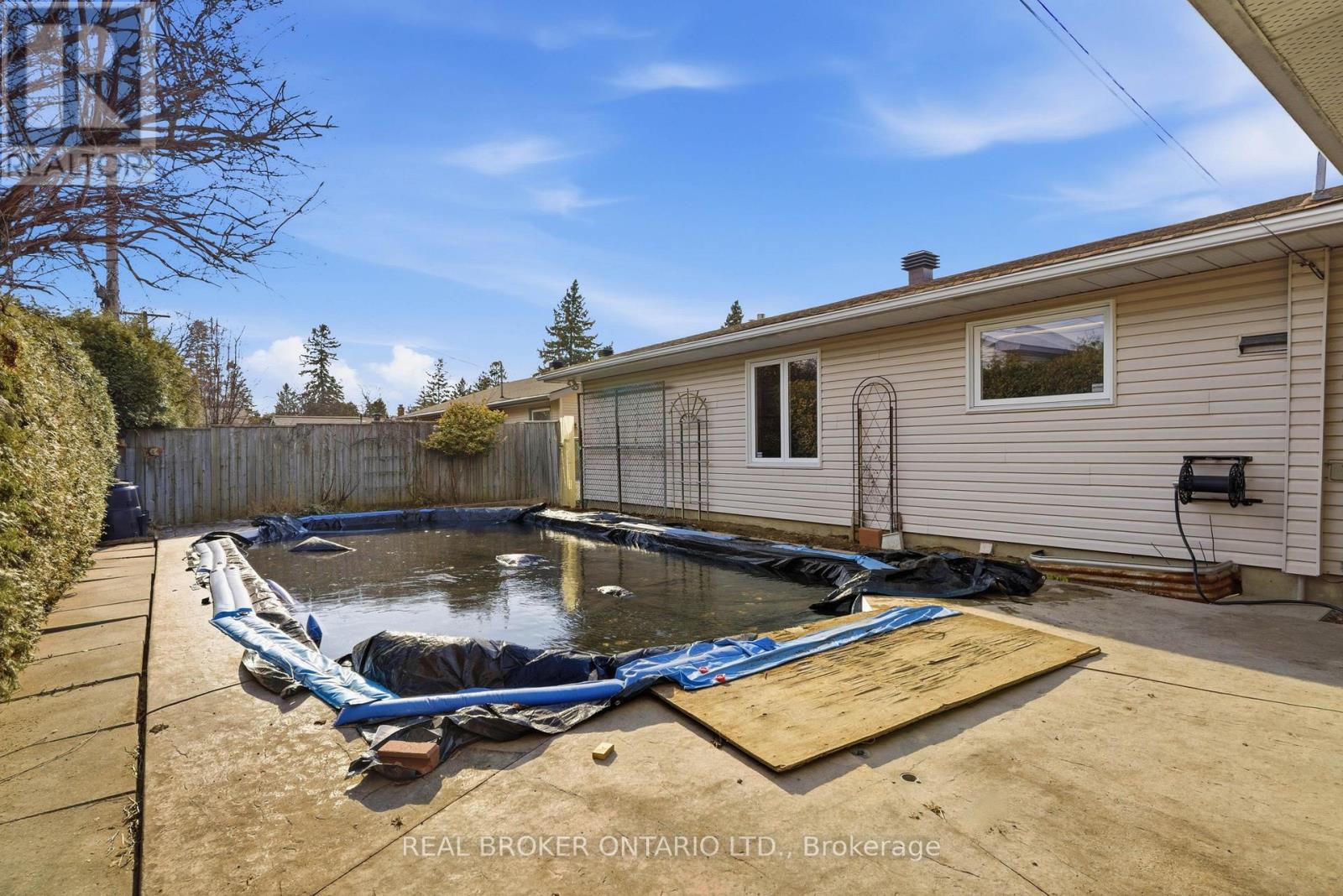 1294 Fernwood Drive, Ottawa, Ontario K1V 7J9 - Photo 33 - X12996380