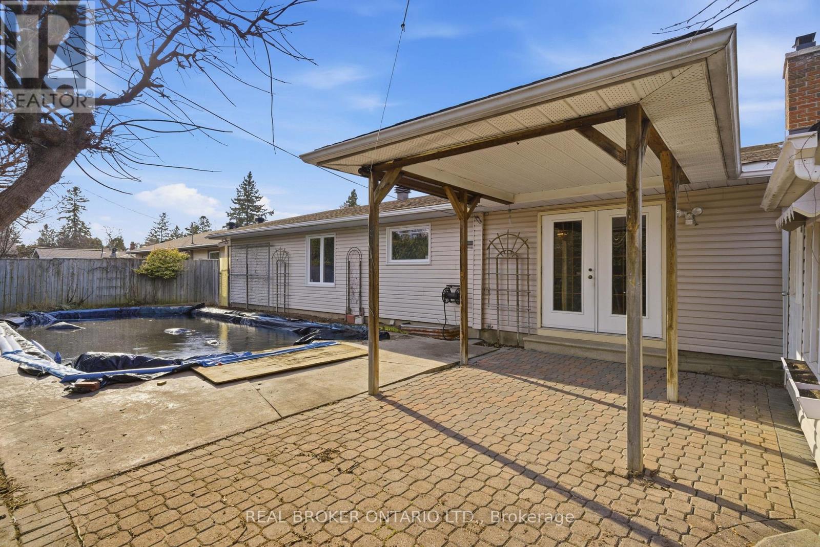 1294 Fernwood Drive, Ottawa, Ontario K1V 7J9 - Photo 34 - X12996380