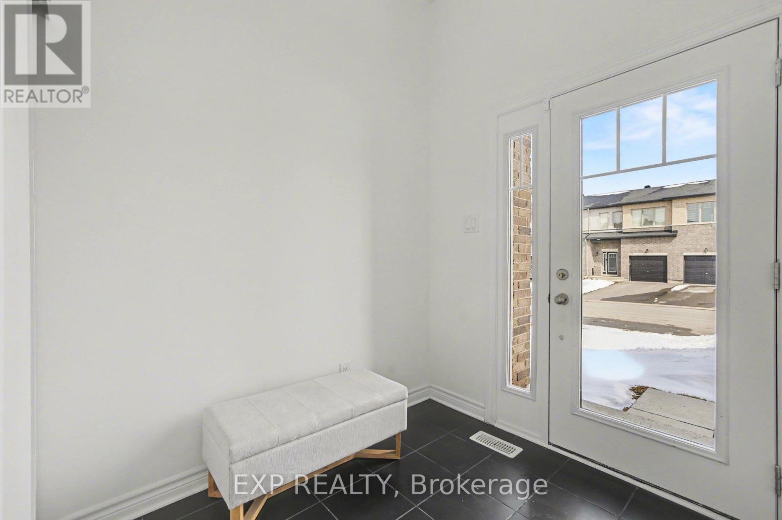 78 Rallidale Street, Ottawa, Ontario  K1X 0G7 - Photo 3 - X12996386