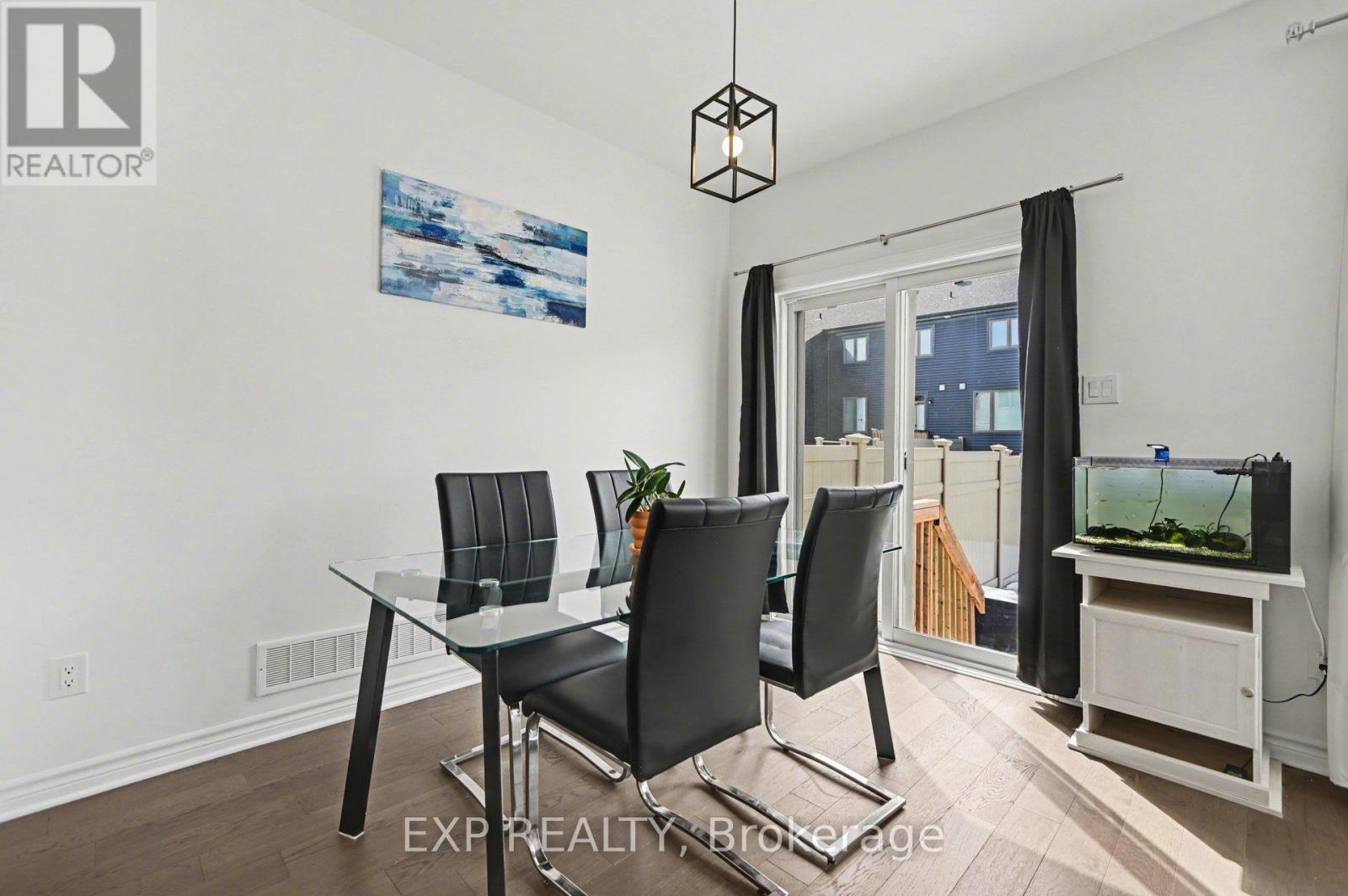 78 Rallidale Street, Ottawa, Ontario  K1X 0G7 - Photo 7 - X12996386