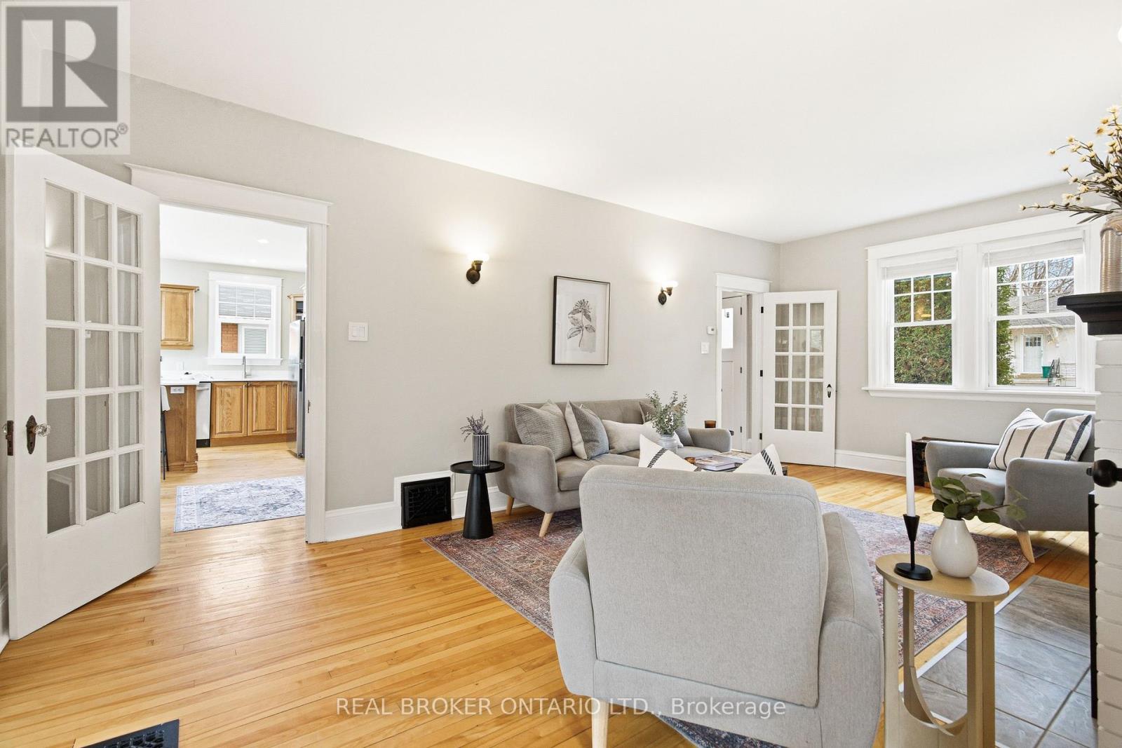 496 Hartleigh Avenue, Ottawa, Ontario  K2B 5J6 - Photo 11 - X12996394