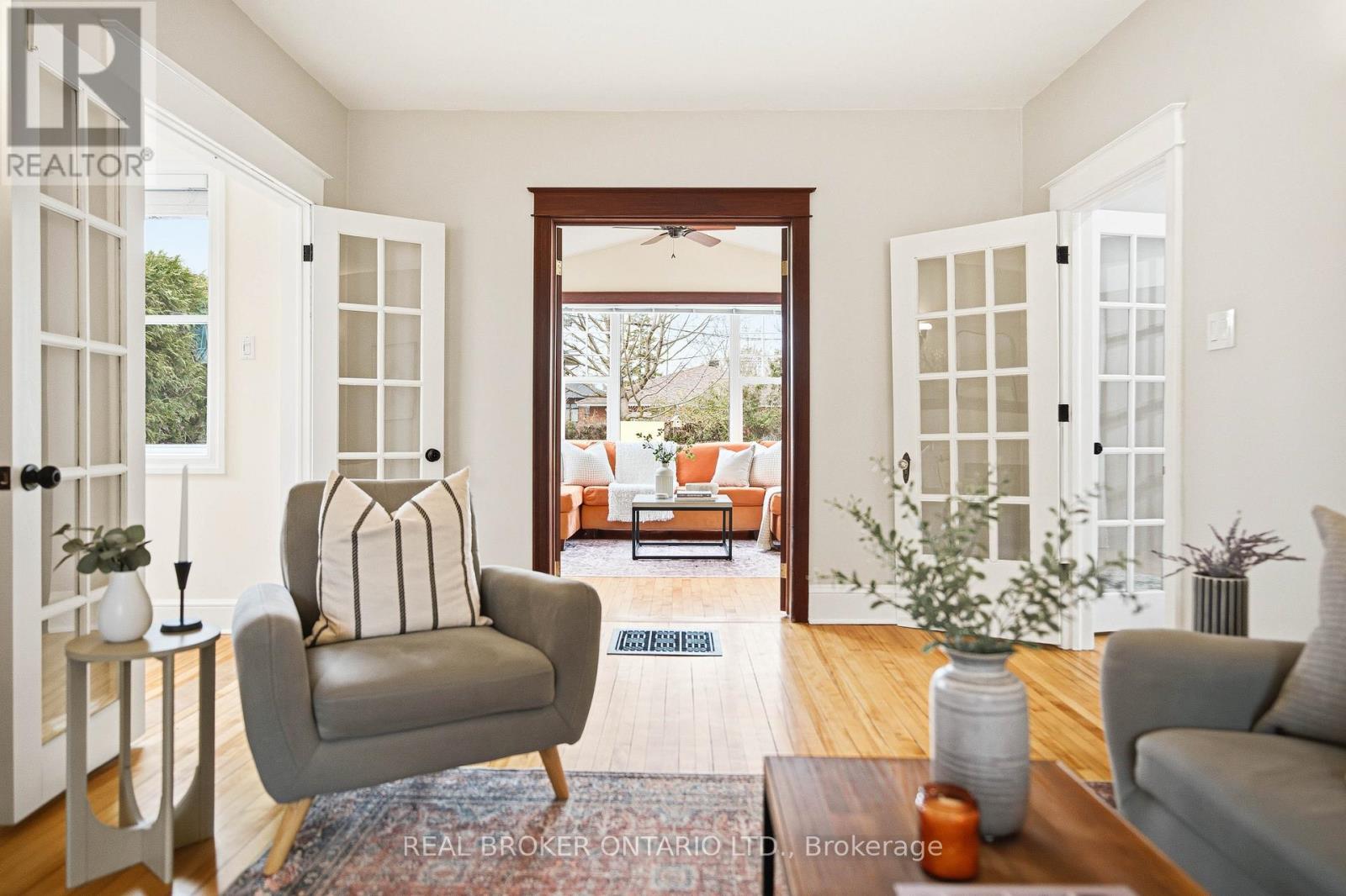 496 Hartleigh Avenue, Ottawa, Ontario  K2B 5J6 - Photo 15 - X12996394