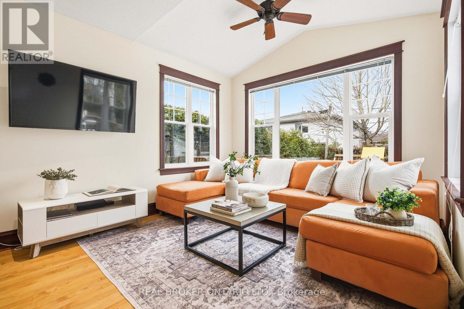 496 Hartleigh Avenue, Ottawa, Ontario  K2B 5J6 - Photo 17 - X12996394