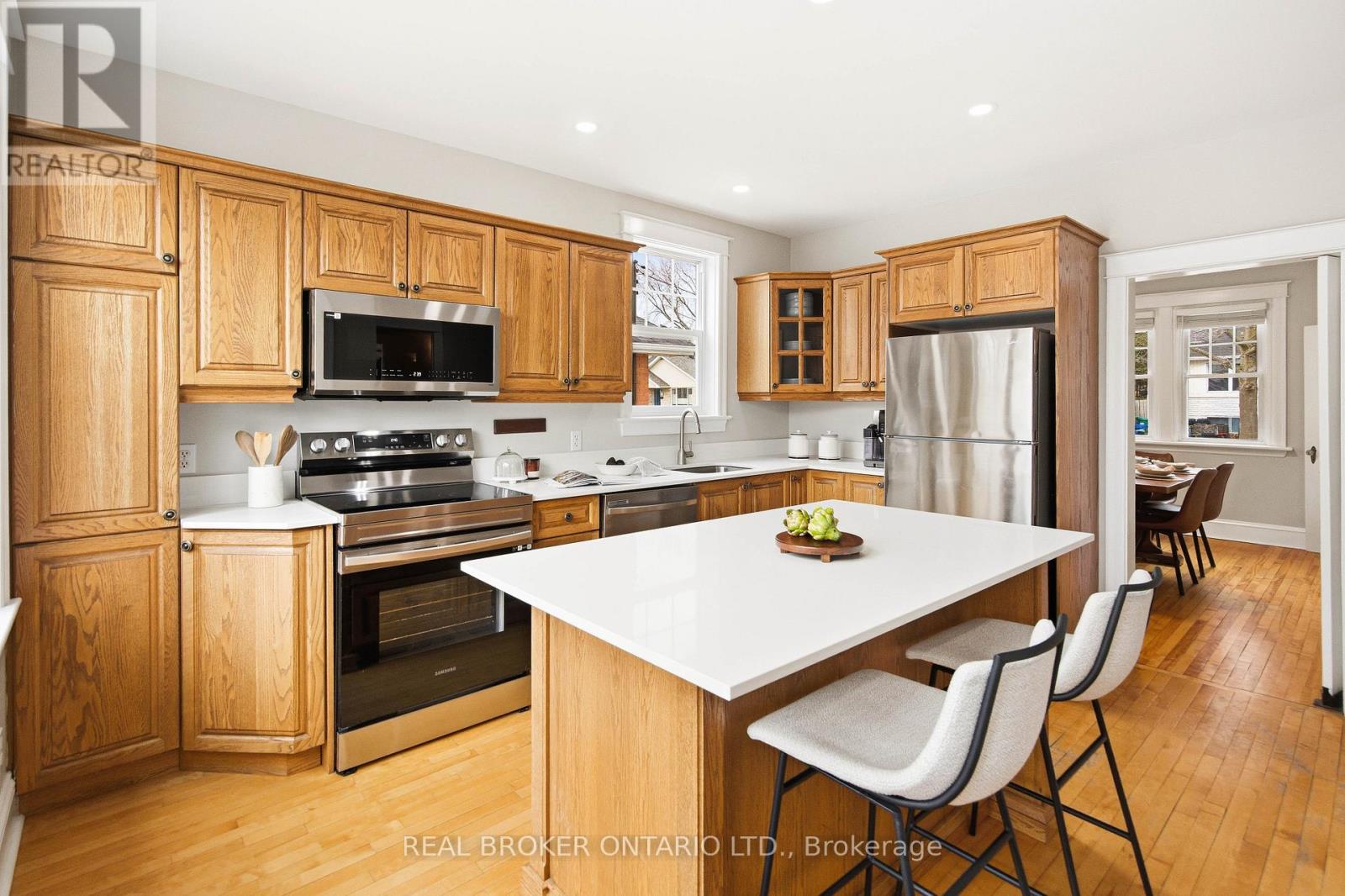 496 Hartleigh Avenue, Ottawa, Ontario  K2B 5J6 - Photo 8 - X12996394