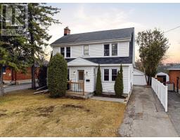 496 HARTLEIGH AVENUE, Ottawa, Ontario