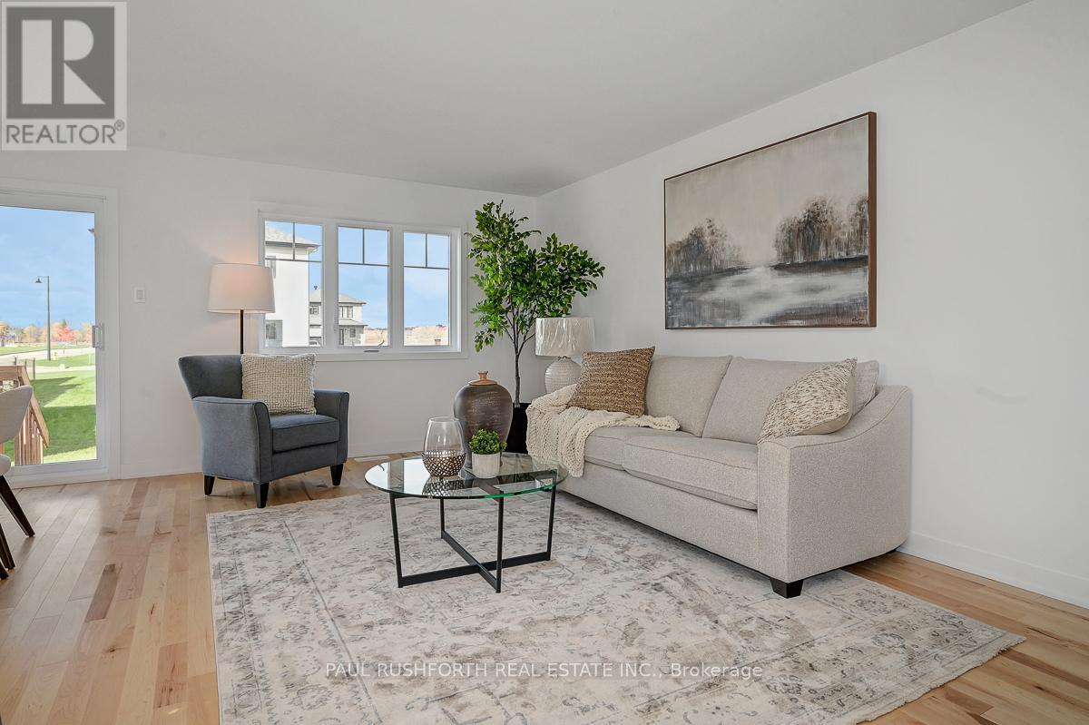 241 Peacock Drive, Russell, Ontario K4R 0A1 - Photo 6 - X12996428